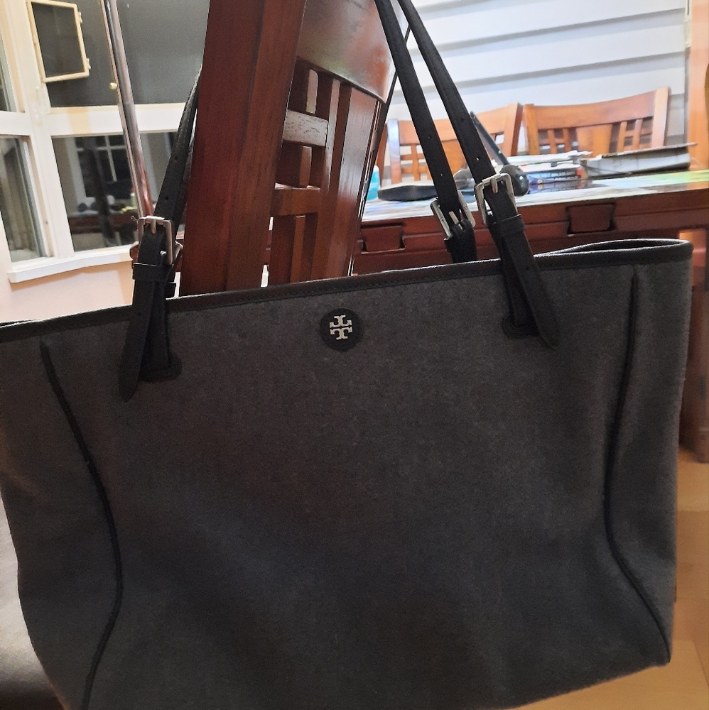Tory burch
